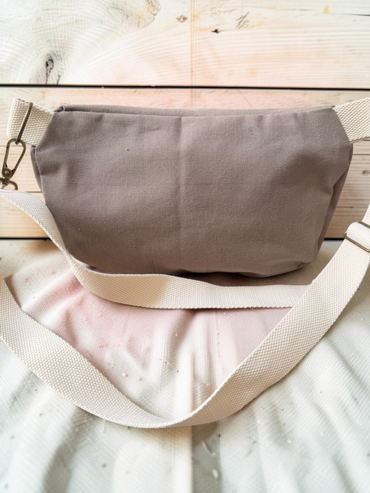 Sac banane Liberté – Taupe brodé hirondelle
